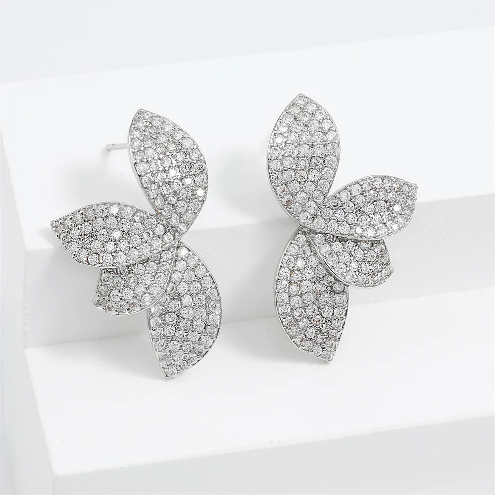 Luxury Shiny Micro-set Zircon Leaf Earrings for Women Exquisite AAA CZ Symmetrical Earring Wedding Jewelry